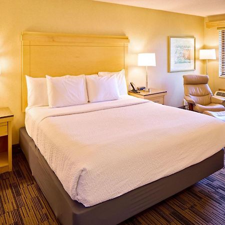 Livinn Hotel Cincinnati North/ שרונוויל מראה חיצוני תמונה