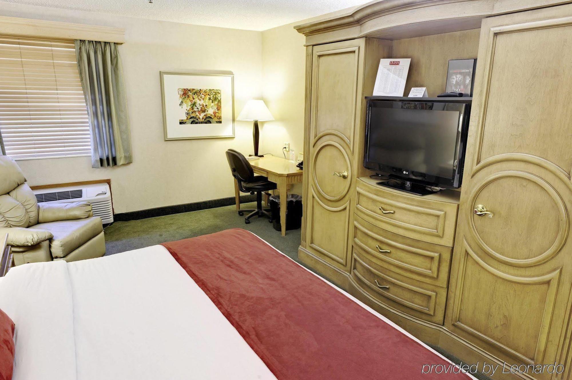 Livinn Hotel Cincinnati North/ שרונוויל מראה חיצוני תמונה