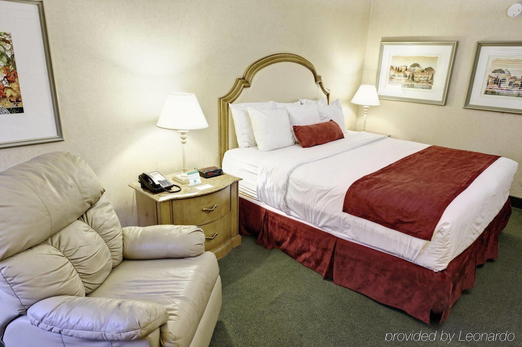 Livinn Hotel Cincinnati North/ שרונוויל מראה חיצוני תמונה
