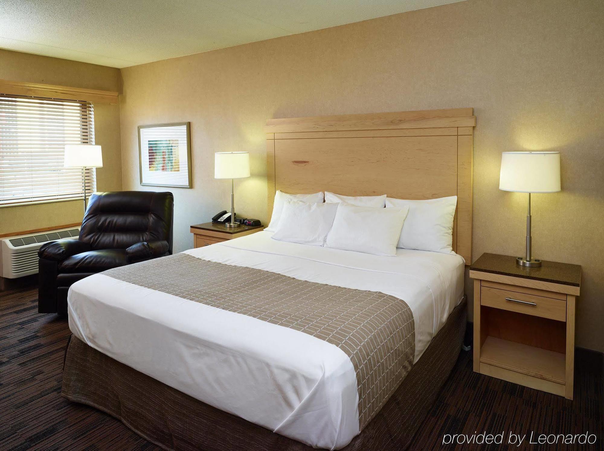 Livinn Hotel Cincinnati North/ שרונוויל מראה חיצוני תמונה