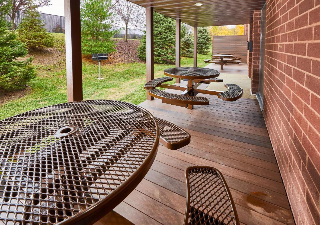 Livinn Hotel Cincinnati North/ שרונוויל מראה חיצוני תמונה
