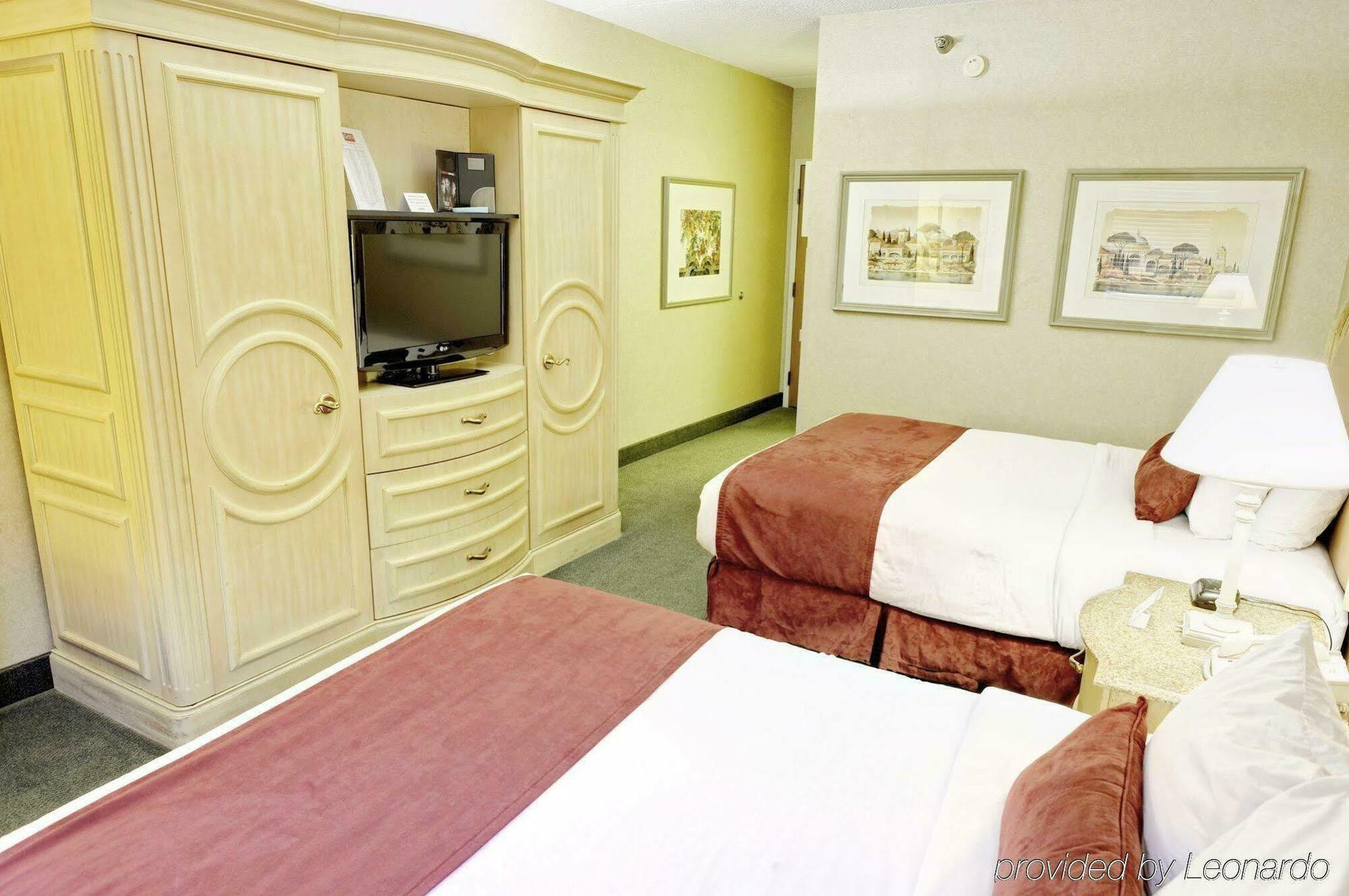 Livinn Hotel Cincinnati North/ שרונוויל מראה חיצוני תמונה